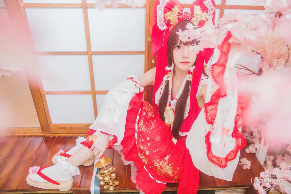 桜桃喵《靈夢 新年快樂》 [蘿莉COS] 寫真集 28