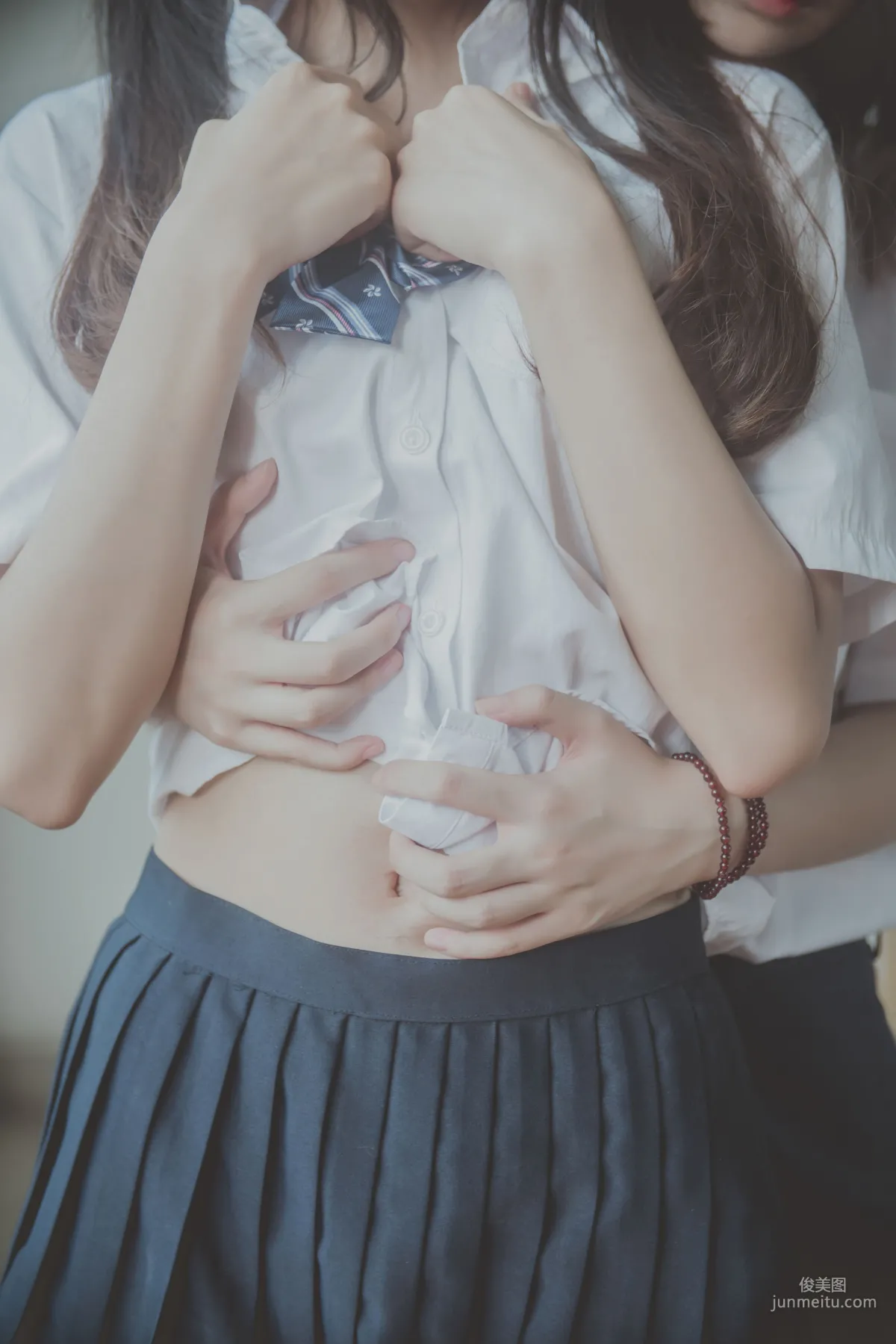 桜桃喵&疯猫ss《JK百合》 [萝莉COS] 写真集23