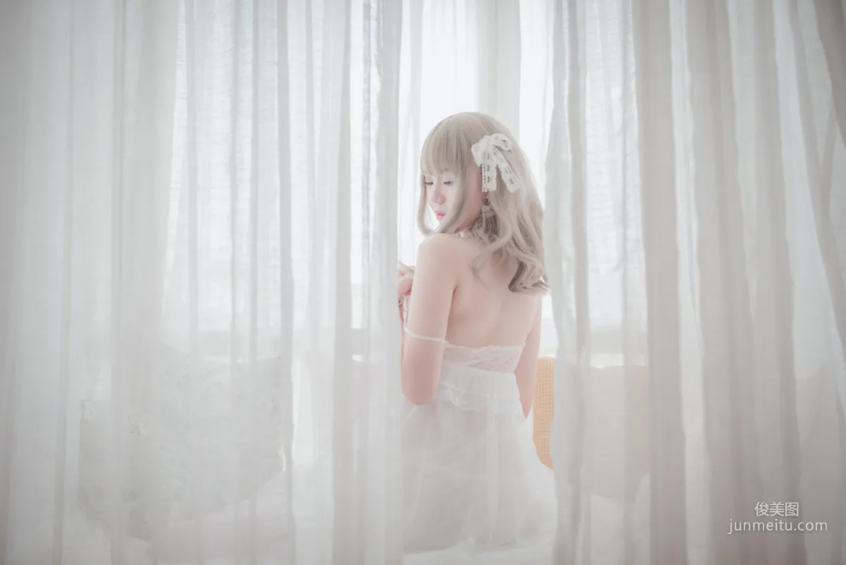Yoko宅夏《白色絲質連衣裙》 [蘿莉COS] 寫真集 9