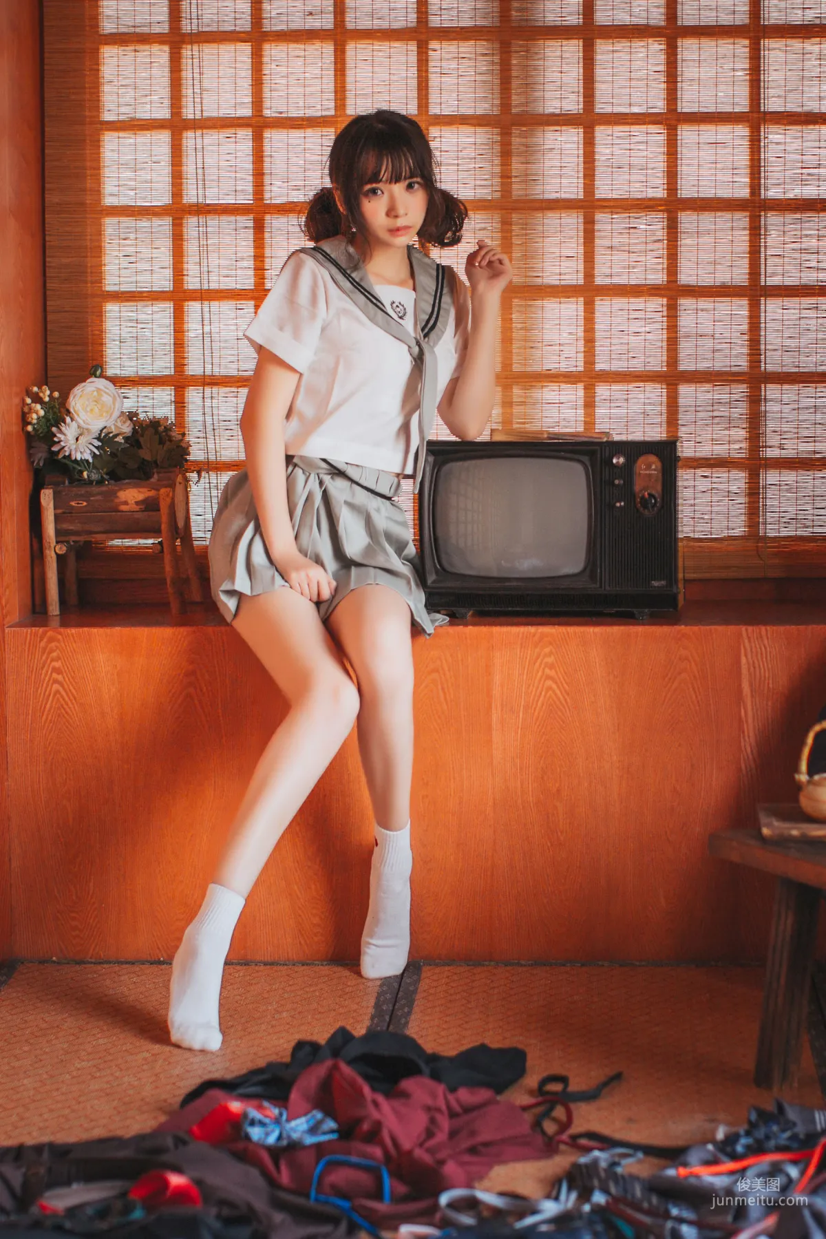 瘋貓ss《黑絲 ・ JK ・ 少女》 [蘿莉COS] 寫真集 39