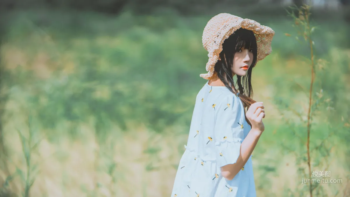 桜桃喵《田野》》 [蘿莉COS] 寫真集 6