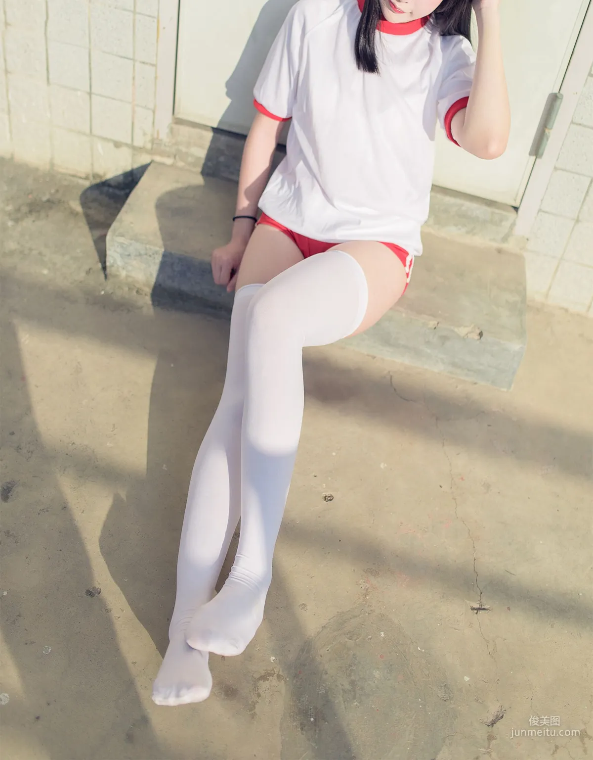 [风之领域] NO.112 运动场上的白丝体操服少女 写真集1