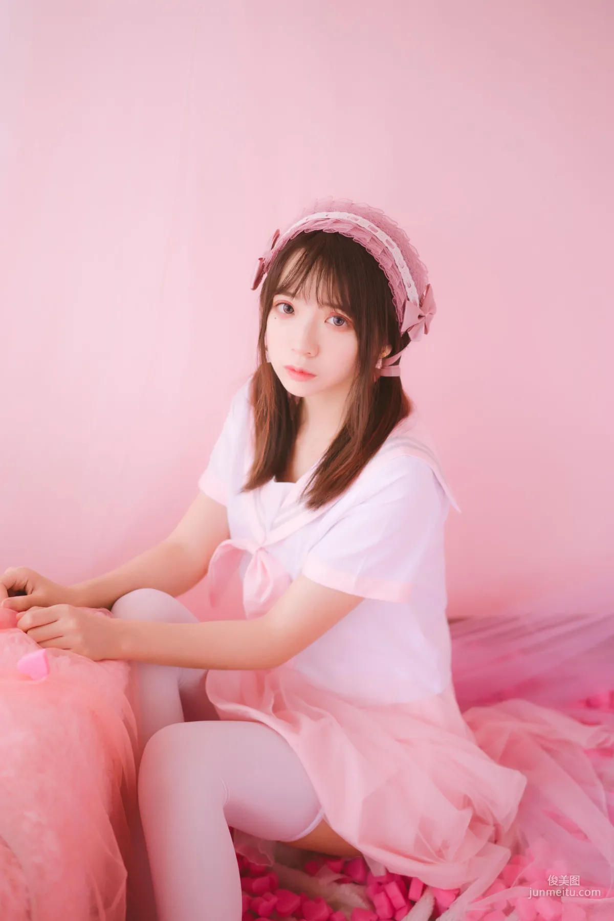 疯猫ss《丝袜狂想曲(粉)》 [萝莉COS] 写真集36