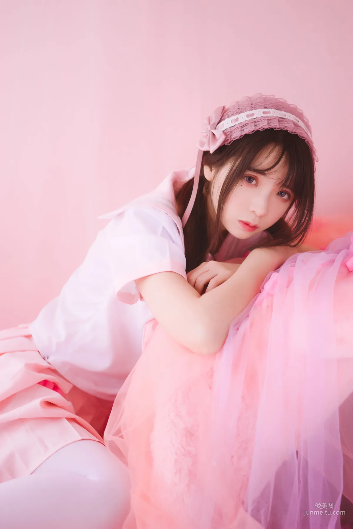 疯猫ss《丝袜狂想曲(粉)》 [萝莉COS] 写真集19