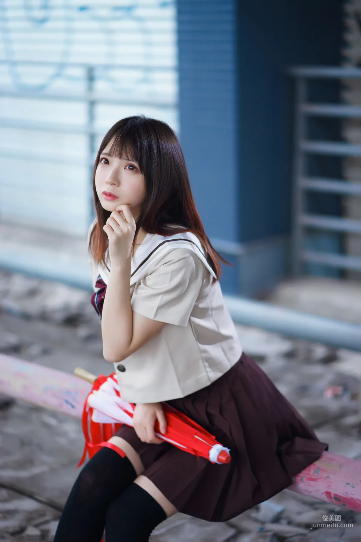 瘋貓ss《絲襪狂想曲(傘)》 [蘿莉COS] 寫真集 33