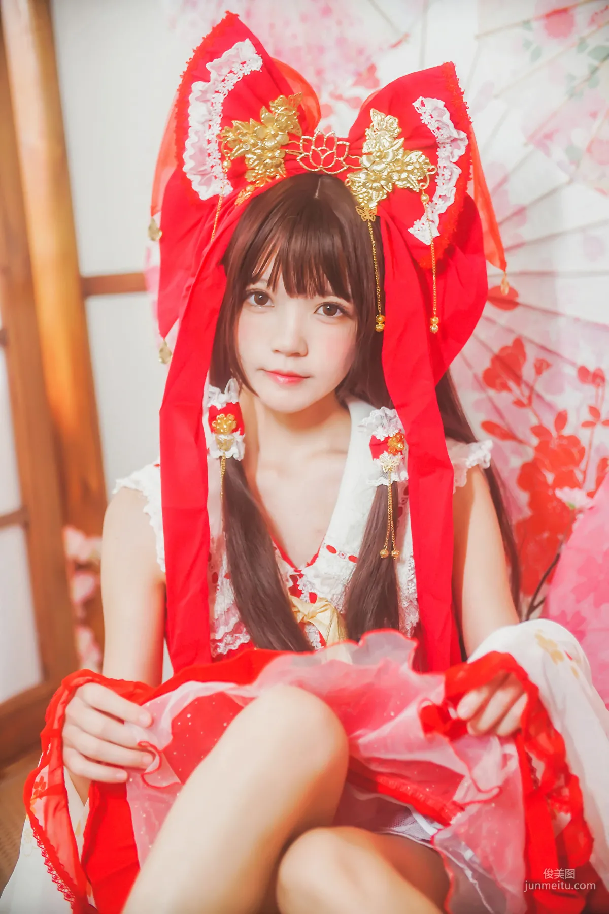 桜桃喵《靈夢 新年快樂》 [蘿莉COS] 寫真集 16