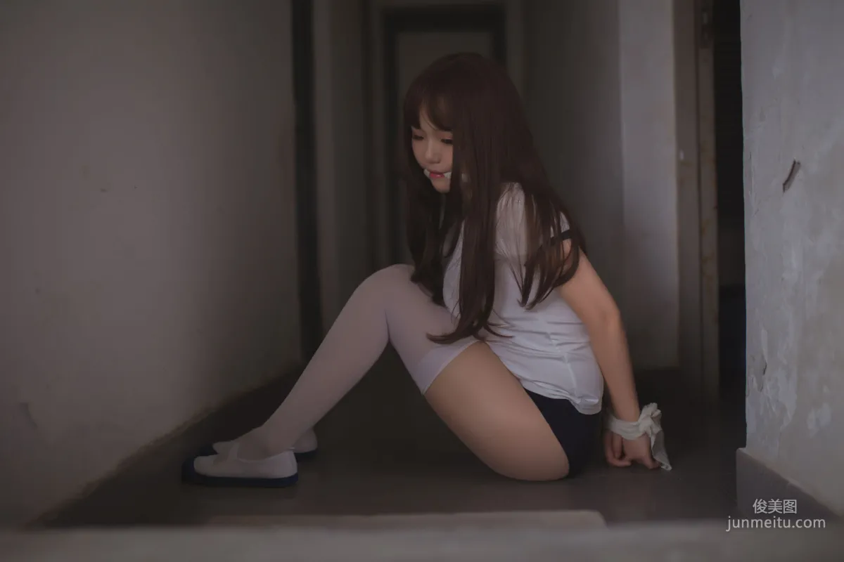 Yoko宅夏《白丝捆绑》 [萝莉COS] 写真集12