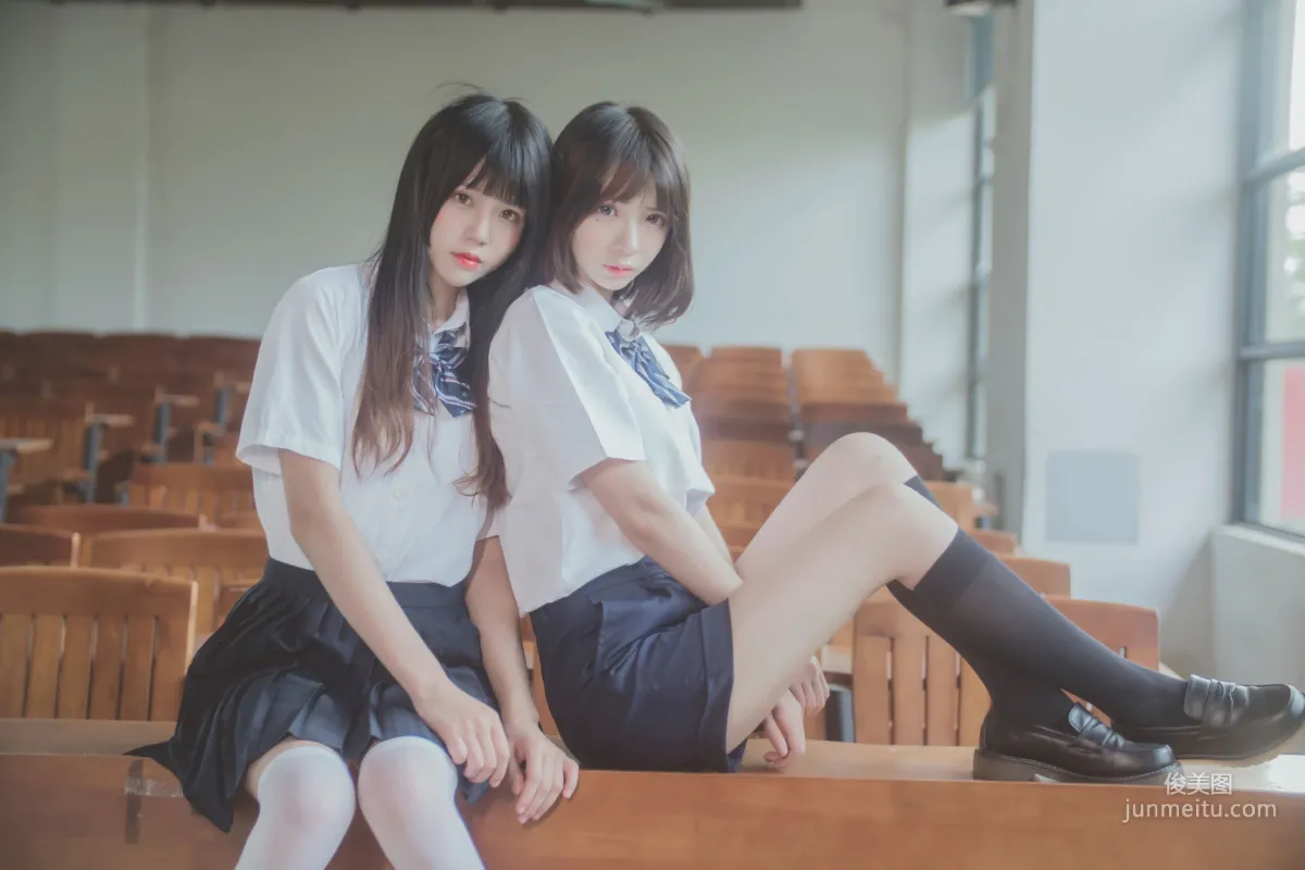 桜桃喵&疯猫ss《JK百合》 [萝莉COS] 写真集41