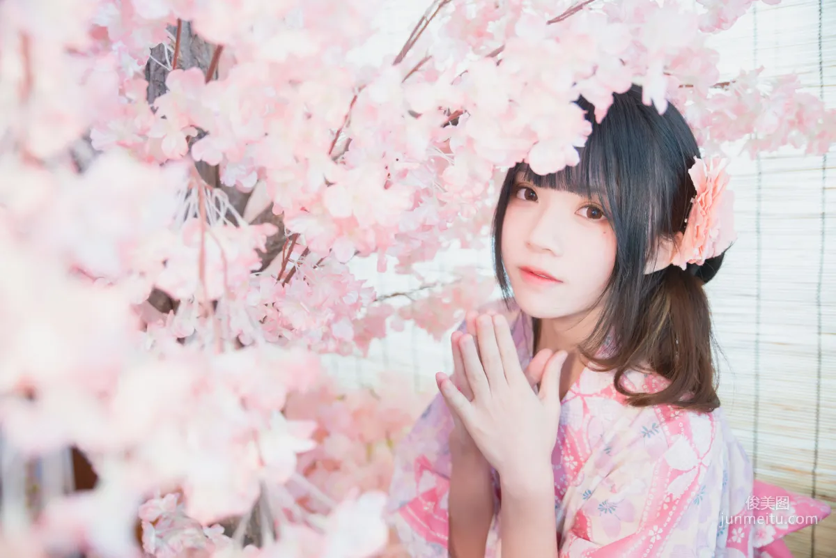 桜桃喵《雙人本》 [蘿莉COS] 寫真集 3