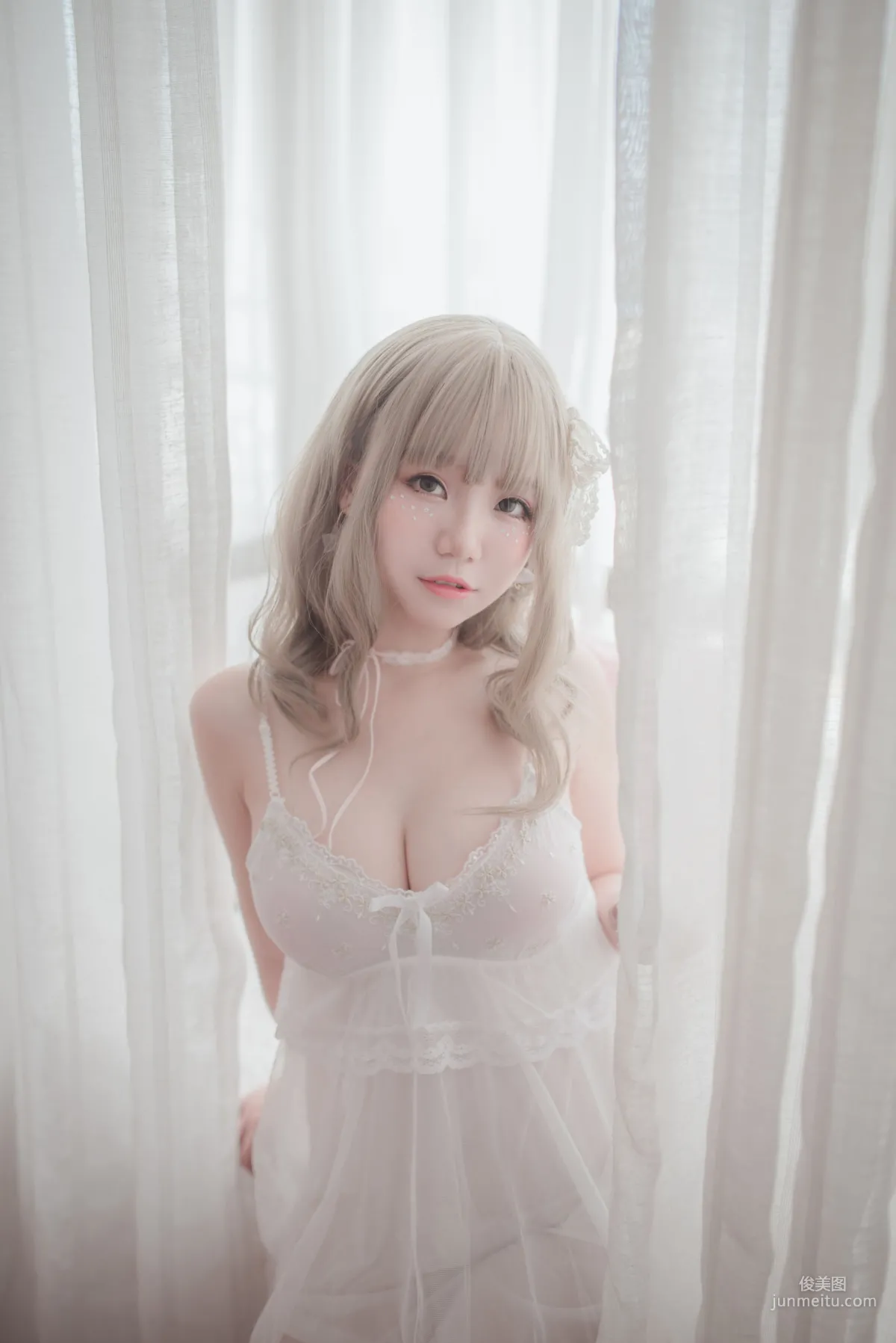 Yoko宅夏《白色絲質連衣裙》 [蘿莉COS] 寫真集 12