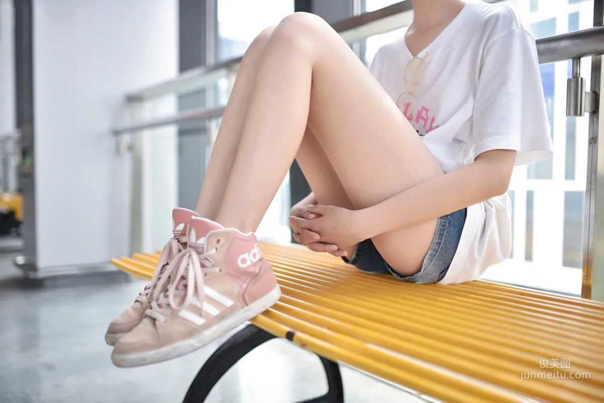[风之领域] NO.100 眼镜妹妹超短牛仔美腿 写真集39