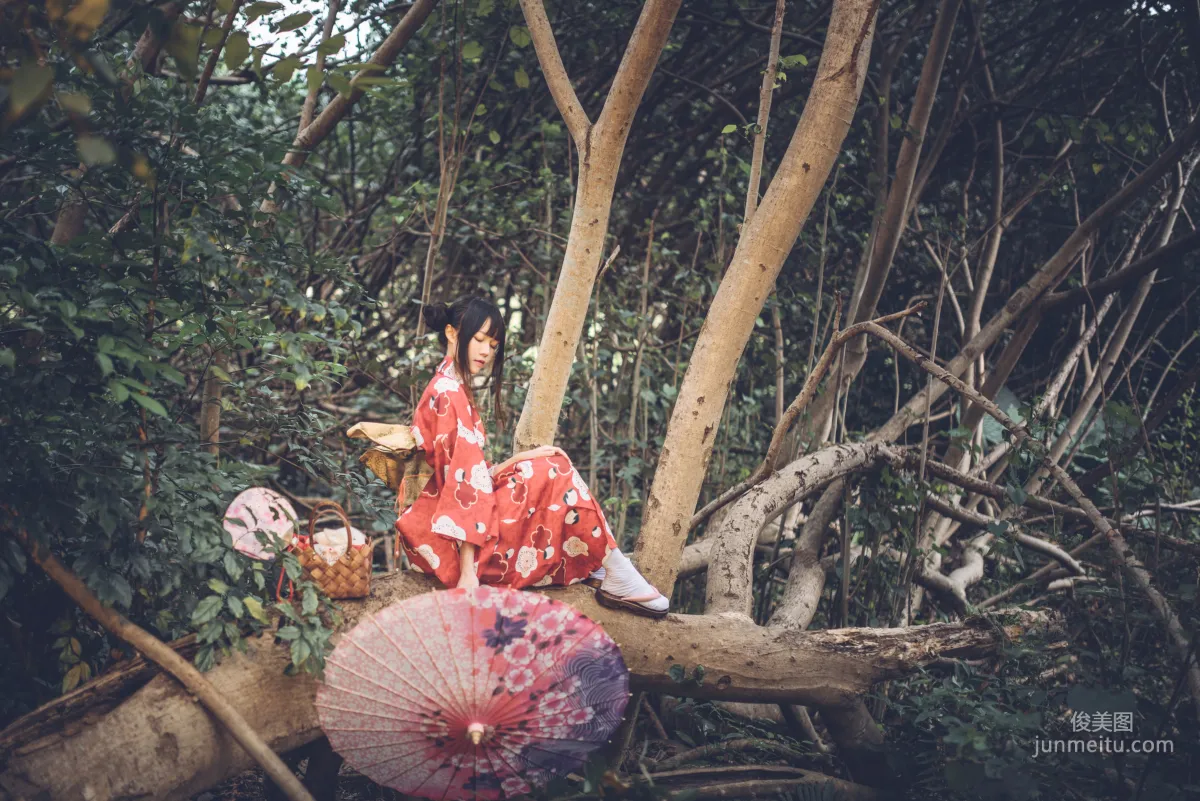 桜桃喵《夏日祭》 [蘿莉COS] 寫真集 24