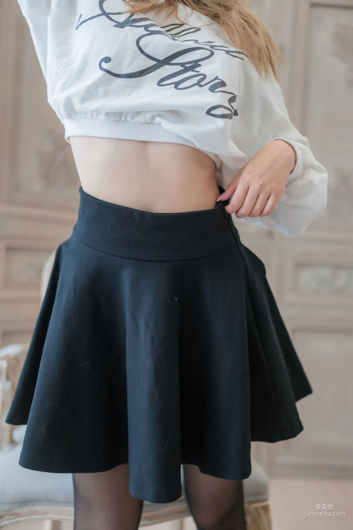 [Fengzhi Lingyu] NO.130 Ultra-Thin Black Stockings and Short Skirt Photo Set photo 13
