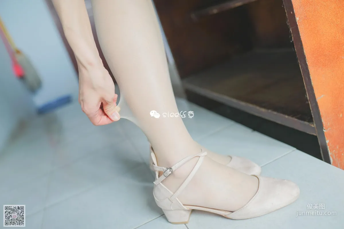 [丝意SIEE] No.306 蓓蓓 《学姐，炎炎夏日》 写真集50