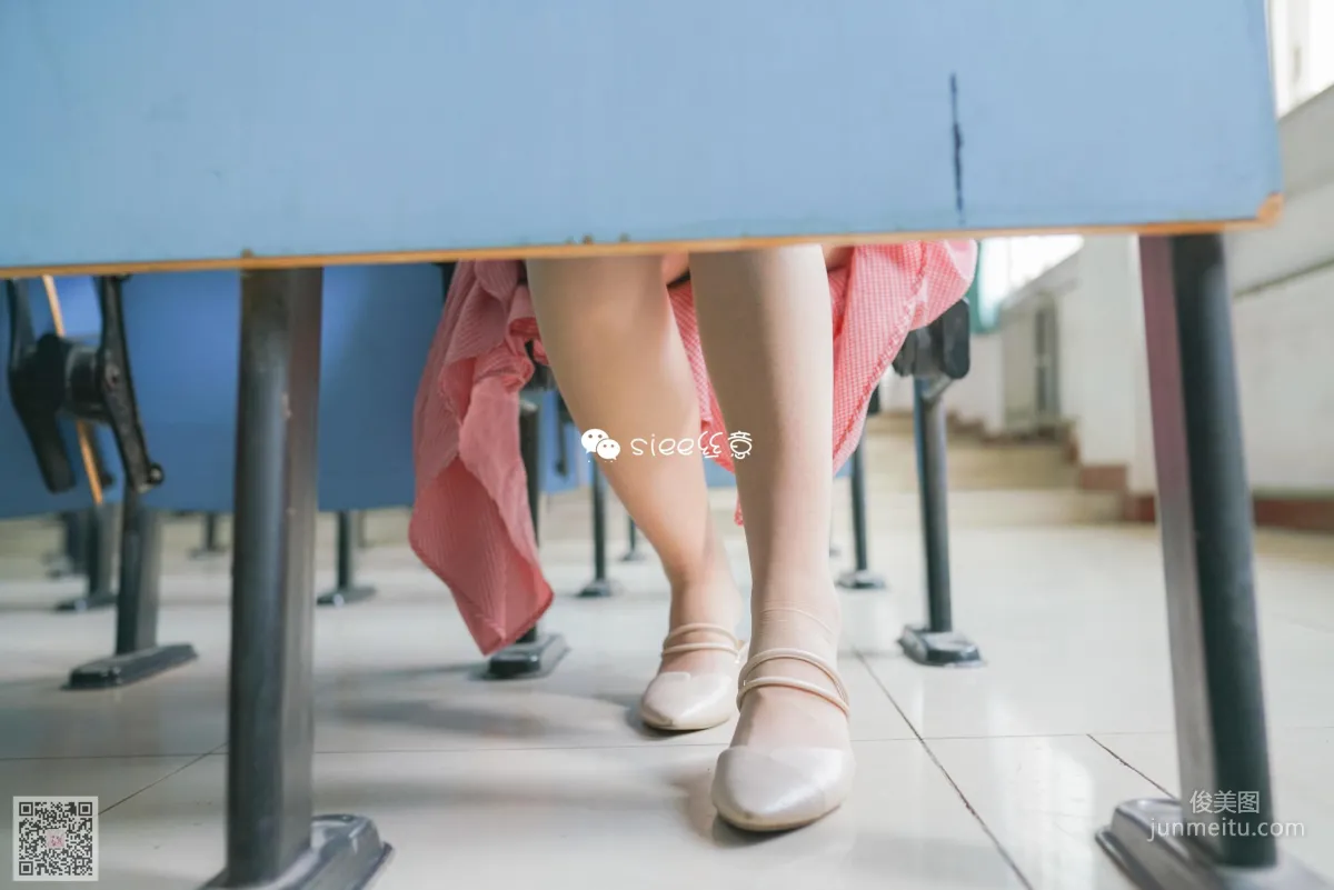 [丝意SIEE] No.302 静心 《学姐，毕业季》 写真集4