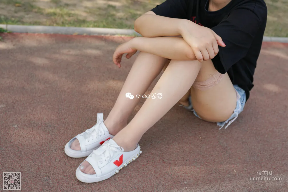 [丝意SIEE] No.299 晶晶 《操场的故事》 写真集3
