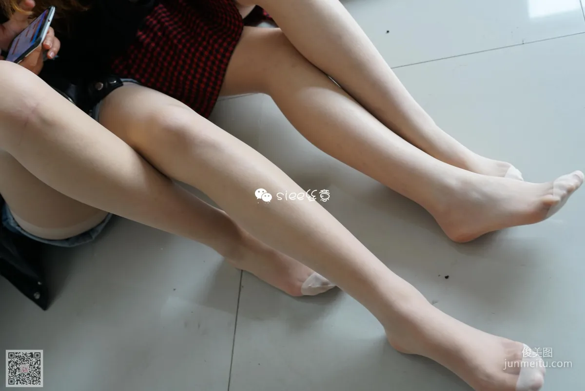[SIEE] No.283 Jing Jing & Su Su, Besties' Thin Stockings Photo Set photo 40