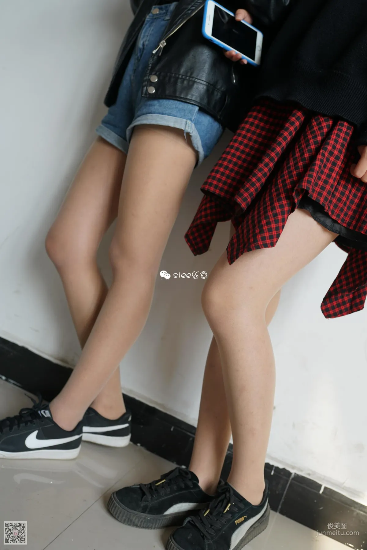 [SIEE] No.283 Jing Jing & Su Su, Besties' Thin Stockings Photo Set photo 23