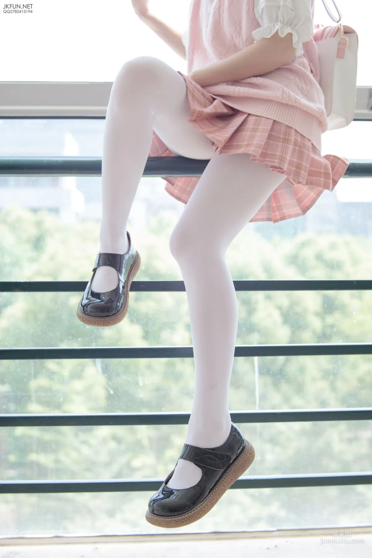 默陌《80D白丝》 [森萝财团] JKFUN-007 写真集68