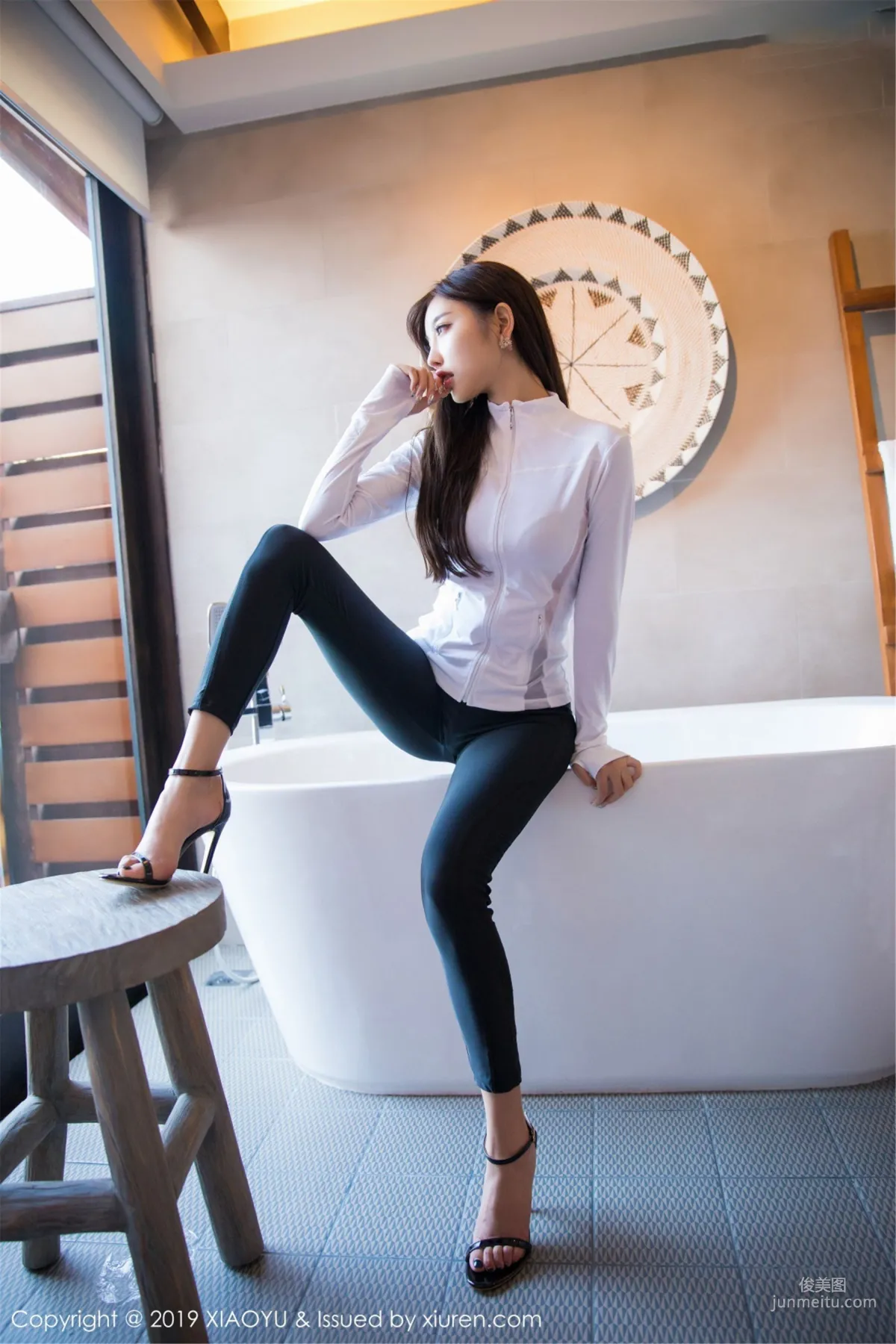 Yang Chenchen: XIAOYU Vol. 077 photo 4