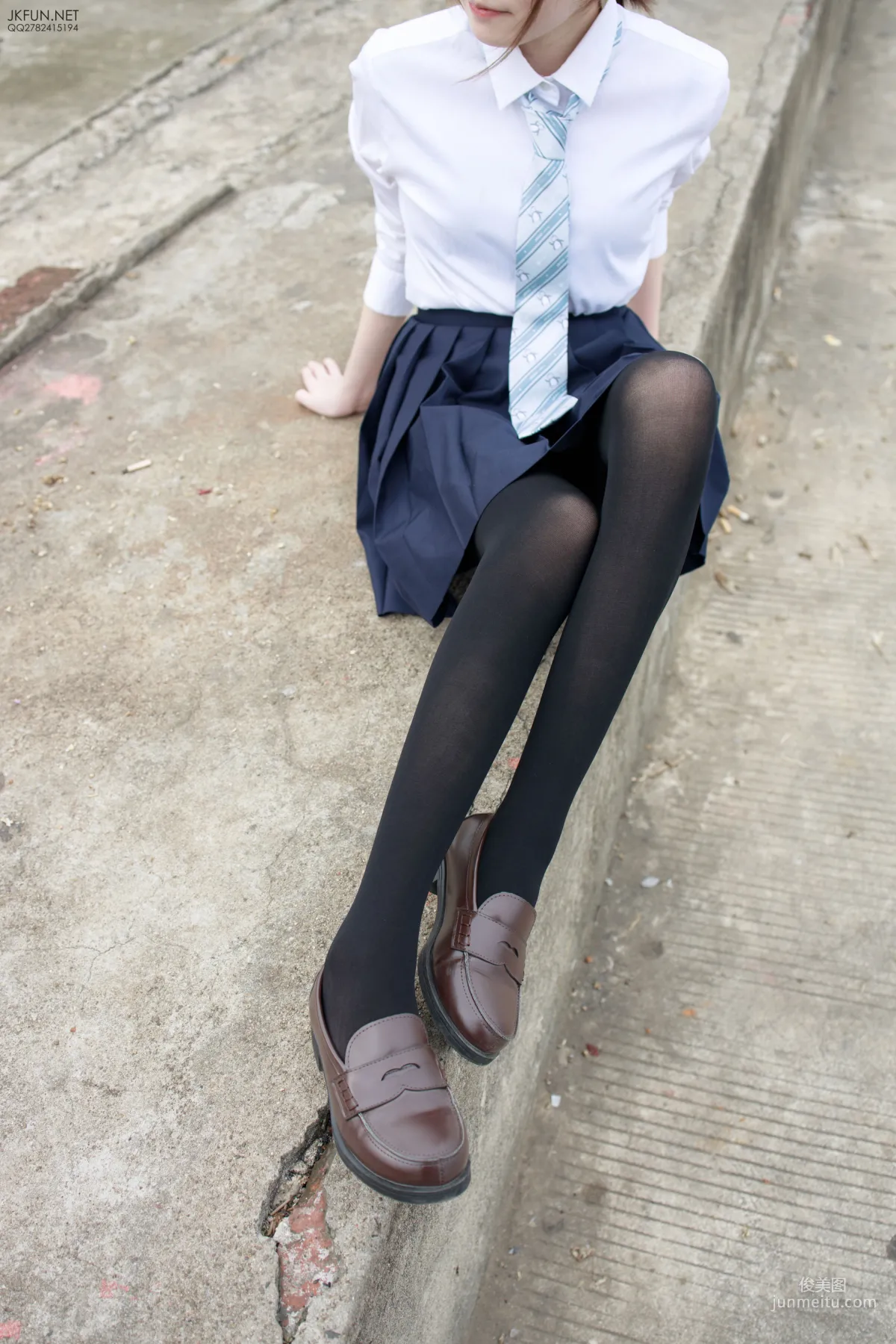 Aika《日系黑丝》 [森萝财团] JKFUN-006 写真集132