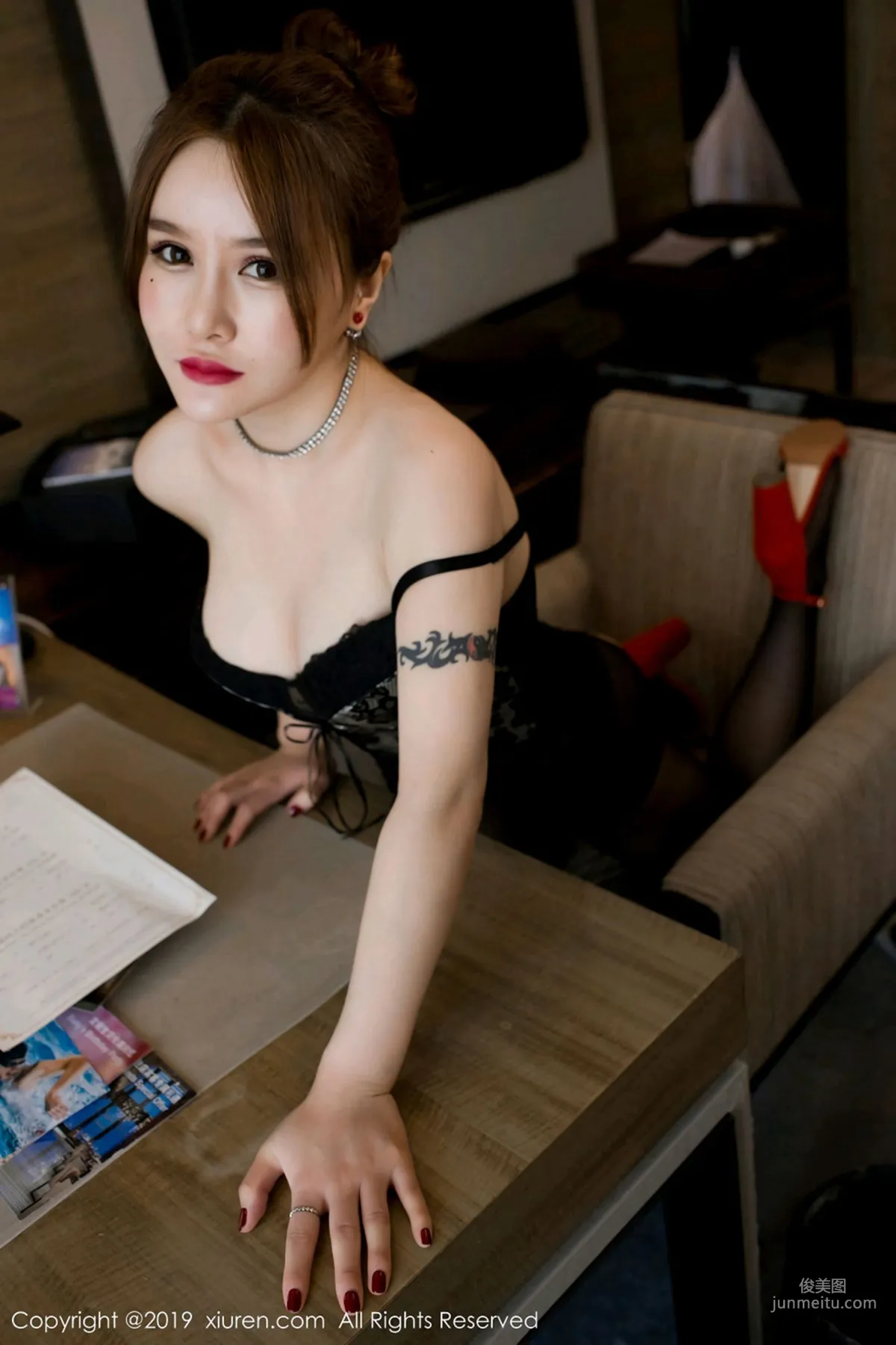 You Xi, A Charming Little Girl with Round Curves and Graceful Figure [XiuRen] No.1517 Photo Set photo 37