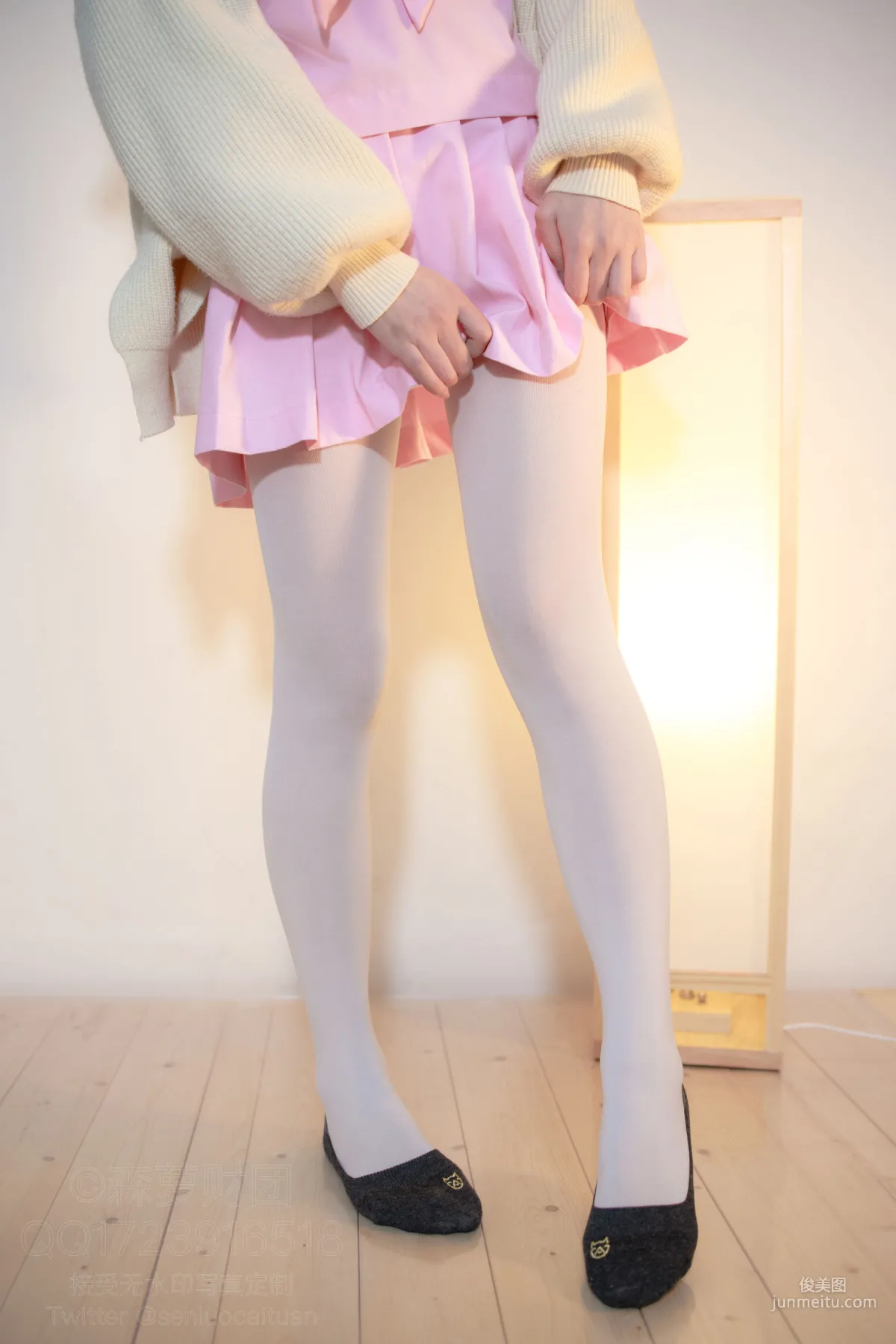 《萝莉白丝80D》 [森萝财团] X-059 写真集48