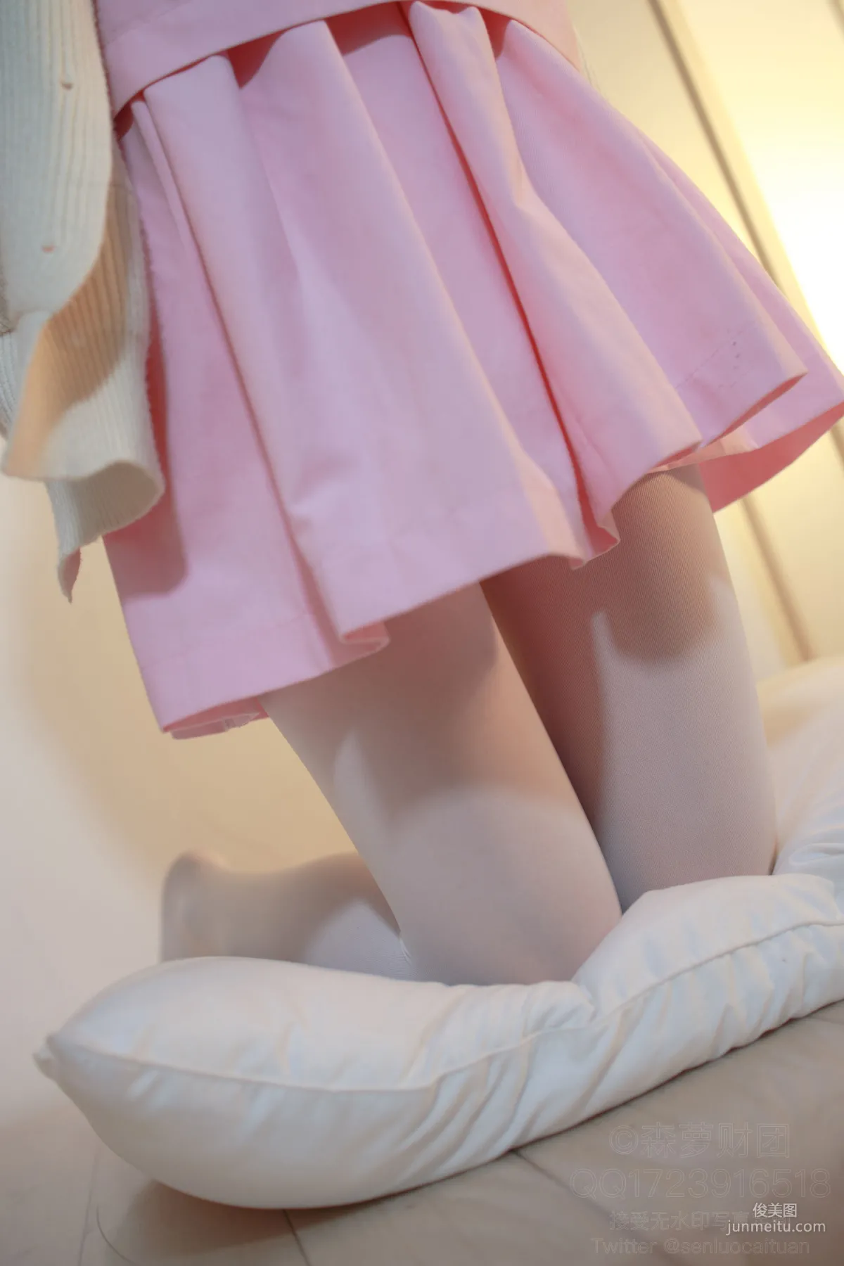 《萝莉白丝80D》 [森萝财团] X-059 写真集85