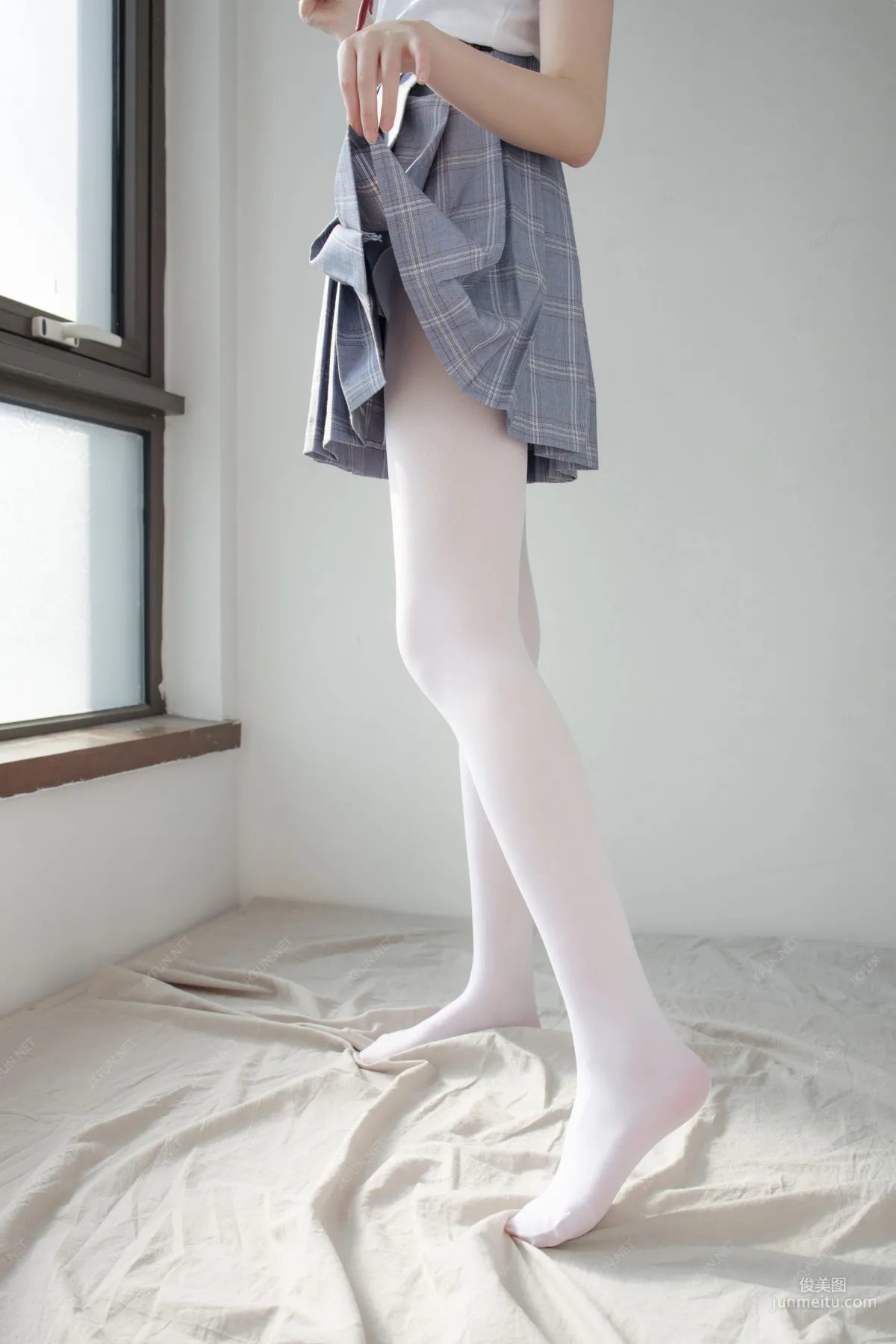 Aika《可爱学妹丝足》 [森萝财团] JKFUN-002 写真集1