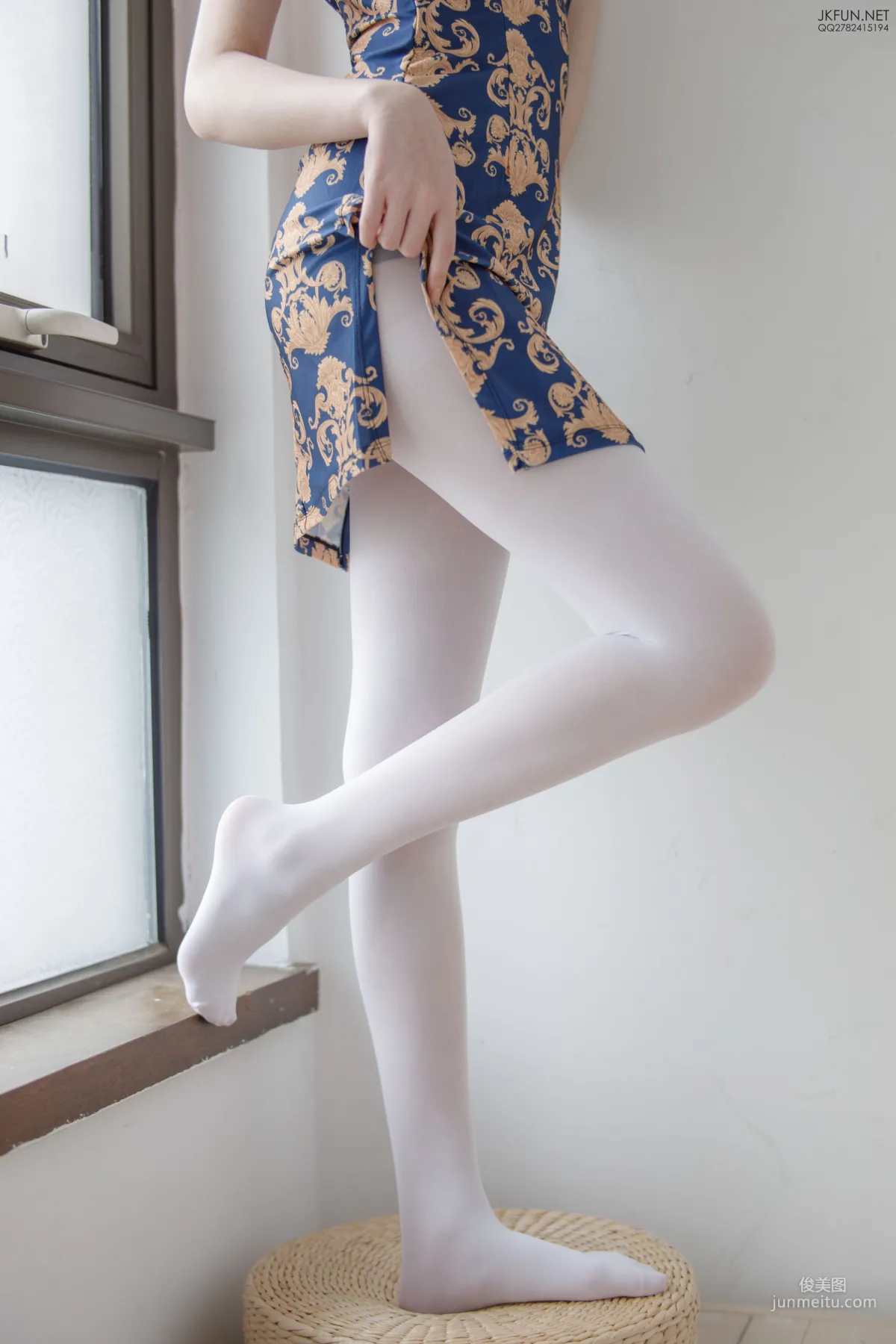 Aika《60D白丝踩酱肉包》 [森萝财团] JKFUN-008 写真集11
