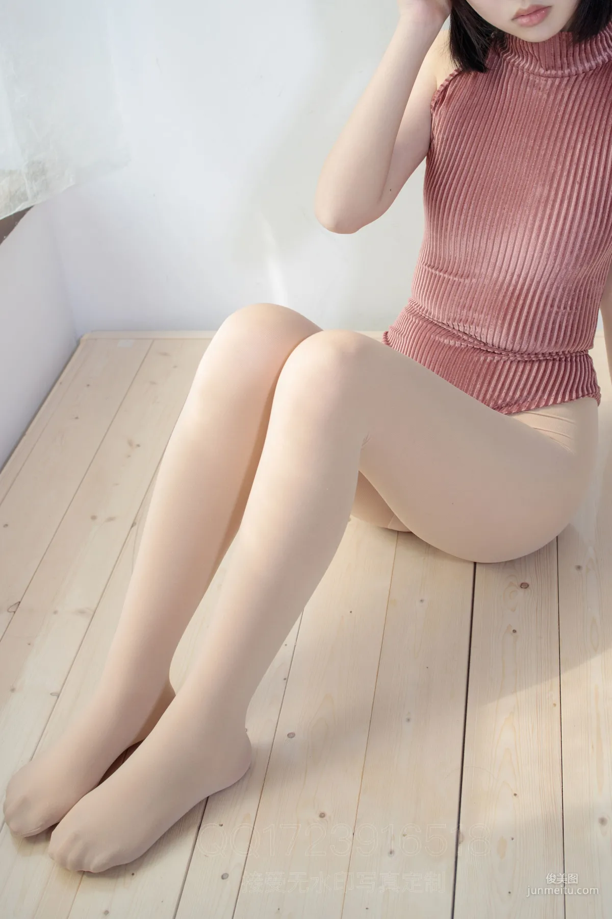 《80D肉丝踩薯片》 [森萝财团] X-060 写真集4