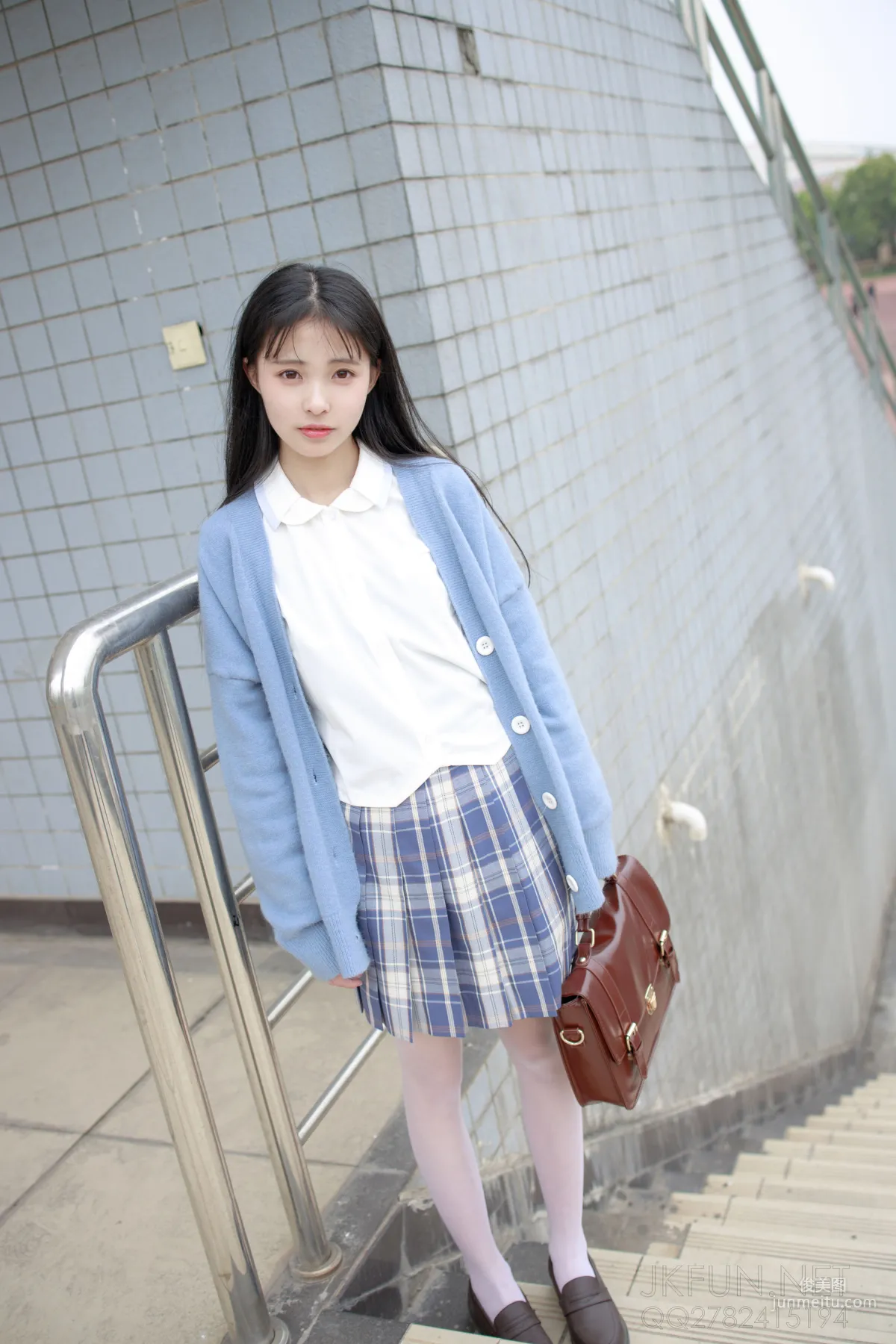 甜米《春遊》 [森蘿财團] JKFUN-003 蘿莉絲襪寫真集 14
