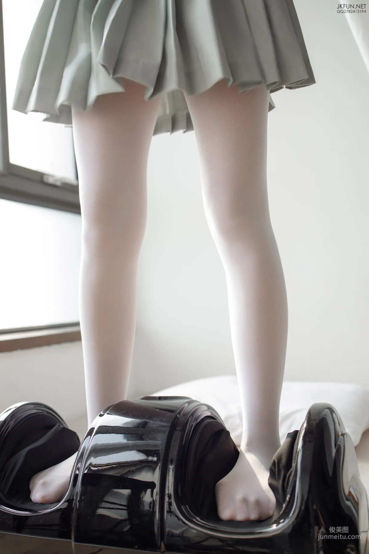 《50D白丝按摩仪》 [森萝财团] JKFUN-009 写真集80