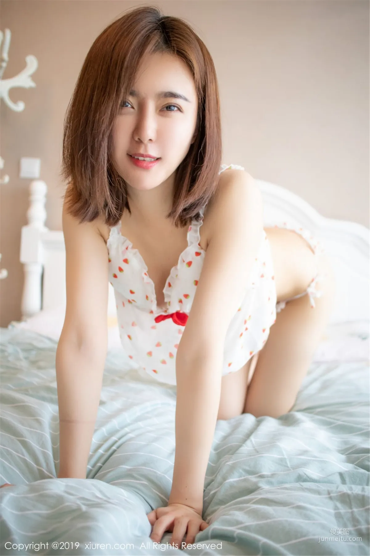 Yomi Youmi 《Cute and Playful, When the Peach Ripens, Kawaii》 [XiuRen] No.1471 Photo Set photo 16