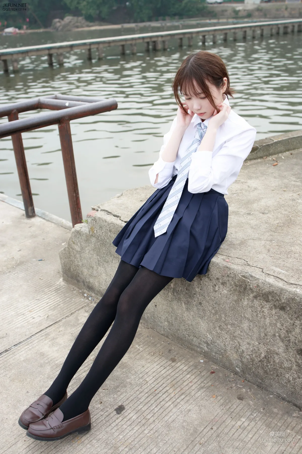 Aika《日系黑丝》 [森萝财团] JKFUN-006 写真集126