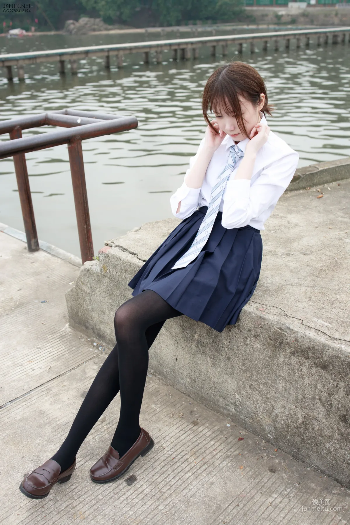Aika《日系黑丝》 [森萝财团] JKFUN-006 写真集127
