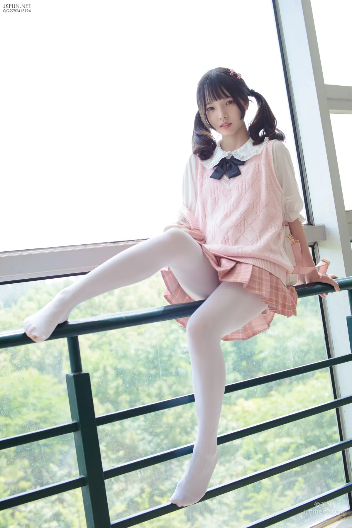 默陌《80D白丝》 [森萝财团] JKFUN-007 写真集85