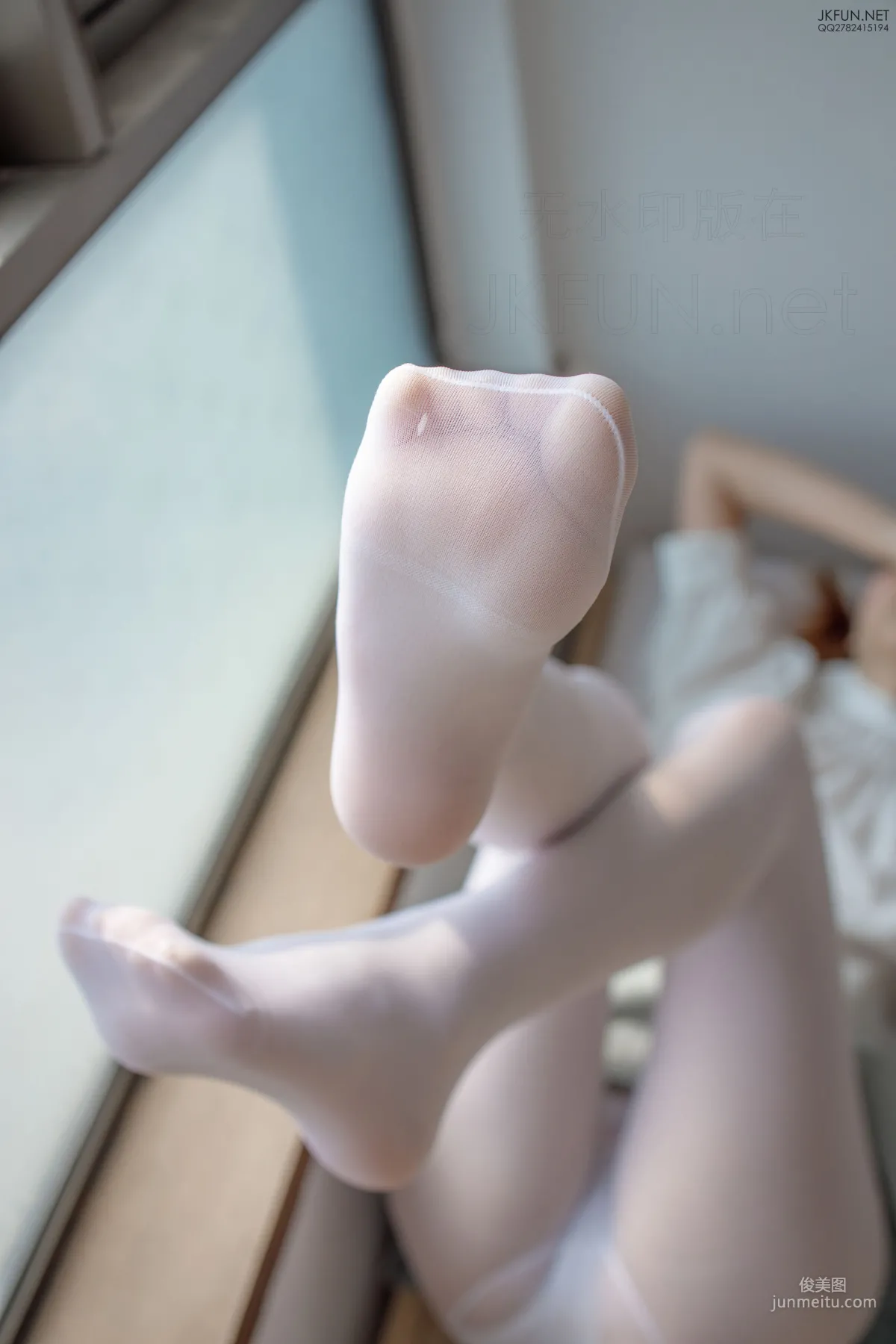 《50D白丝按摩仪》 [森萝财团] JKFUN-009 写真集35