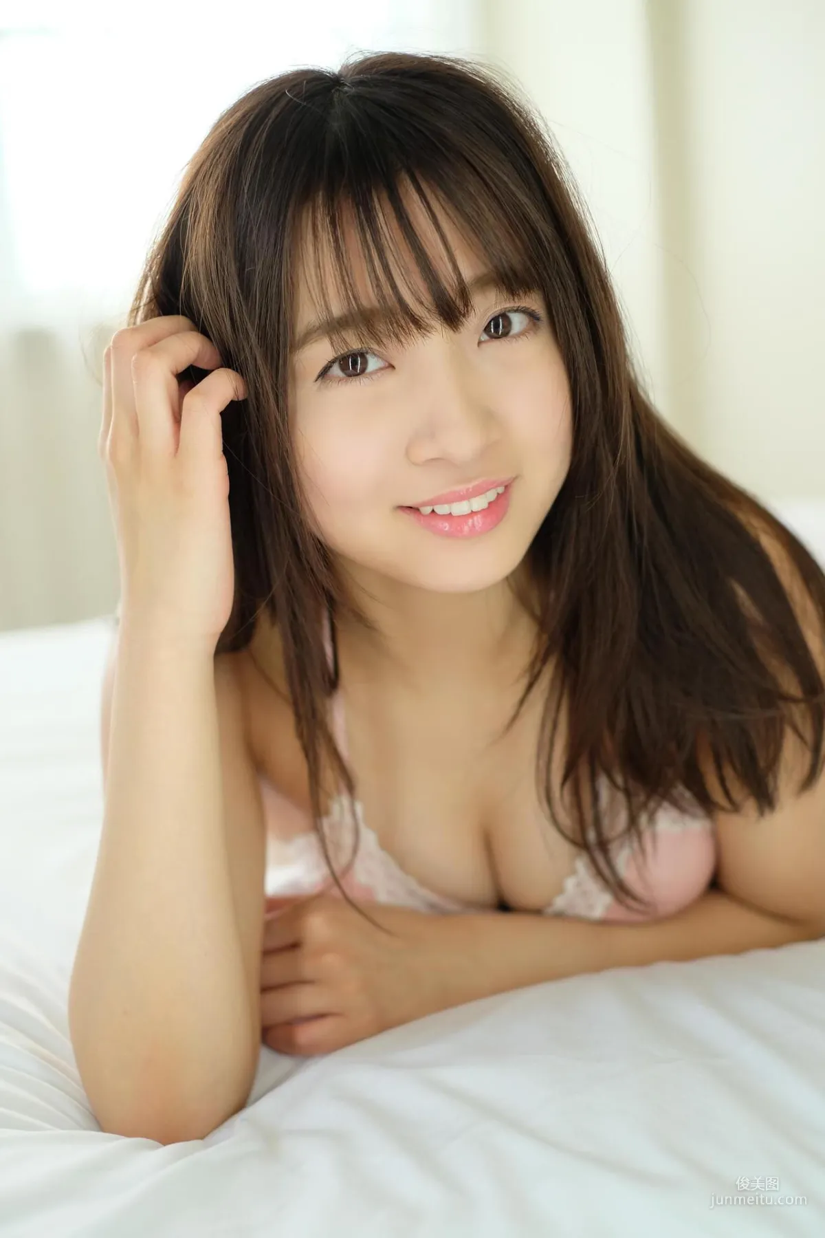 渡邉幸愛《はじめまして、こうめです。》[PB] 寫真集 14