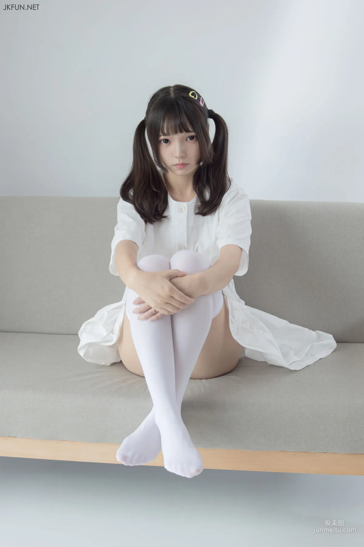 默陌《白衣飄飄的年代》 [森蘿财團] JKFUN-014 蘿莉絲襪寫真集 25