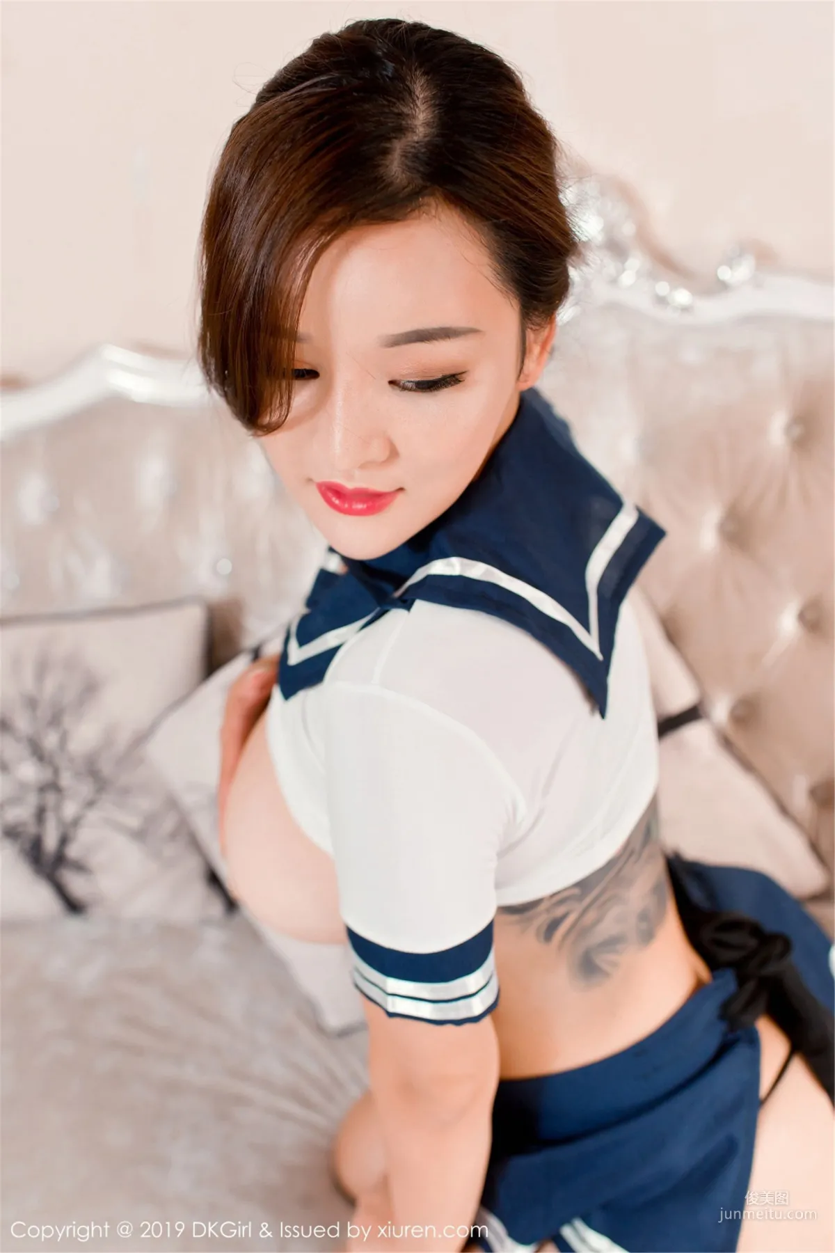 Pan Linlin ber Sexy Student Uniform Temptation [DKGirl] Vol.110 Photo Set photo 16