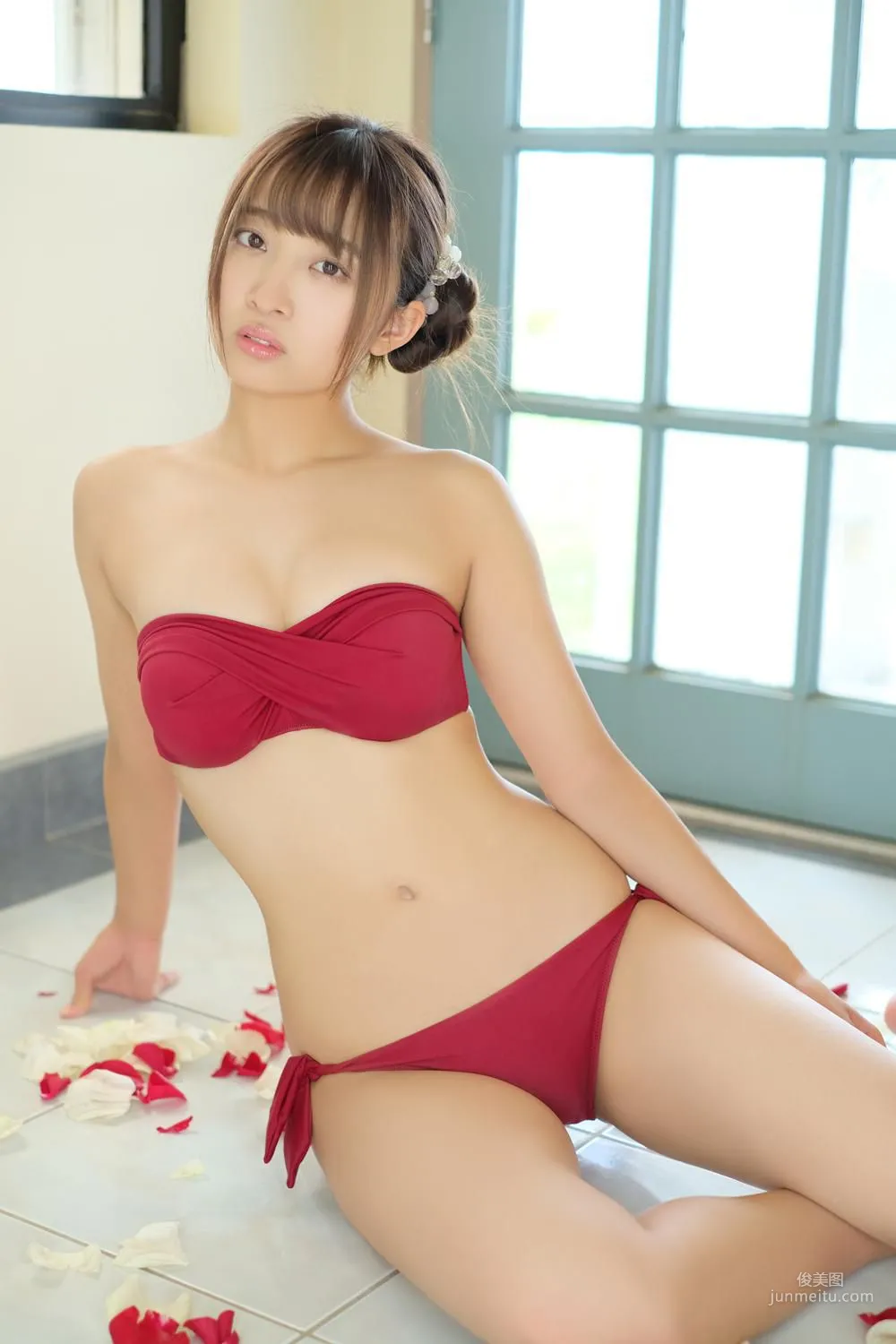 渡邉幸愛《はじめまして、こうめです。》[PB] 寫真集 89