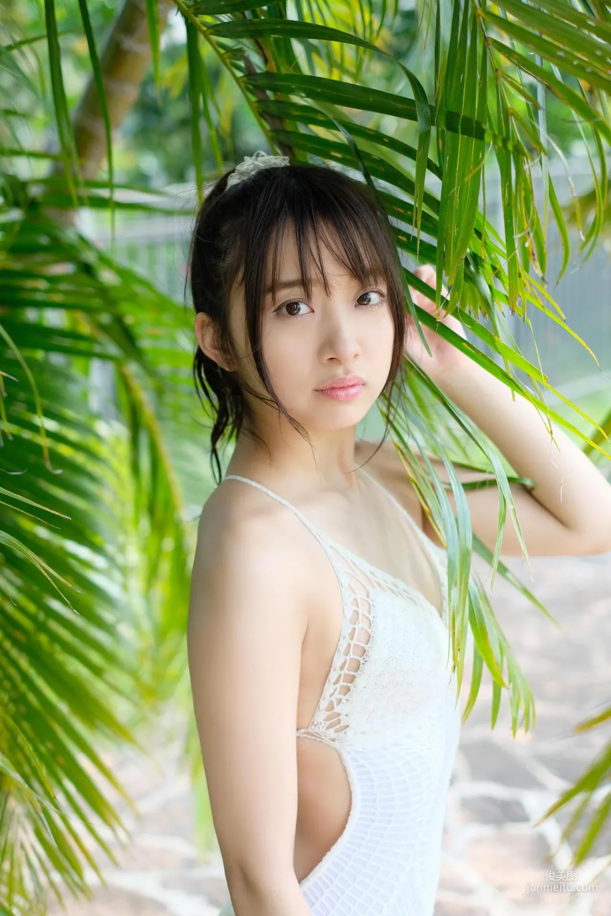 渡邉幸愛《はじめまして、こうめです。》[PB] 寫真集 49