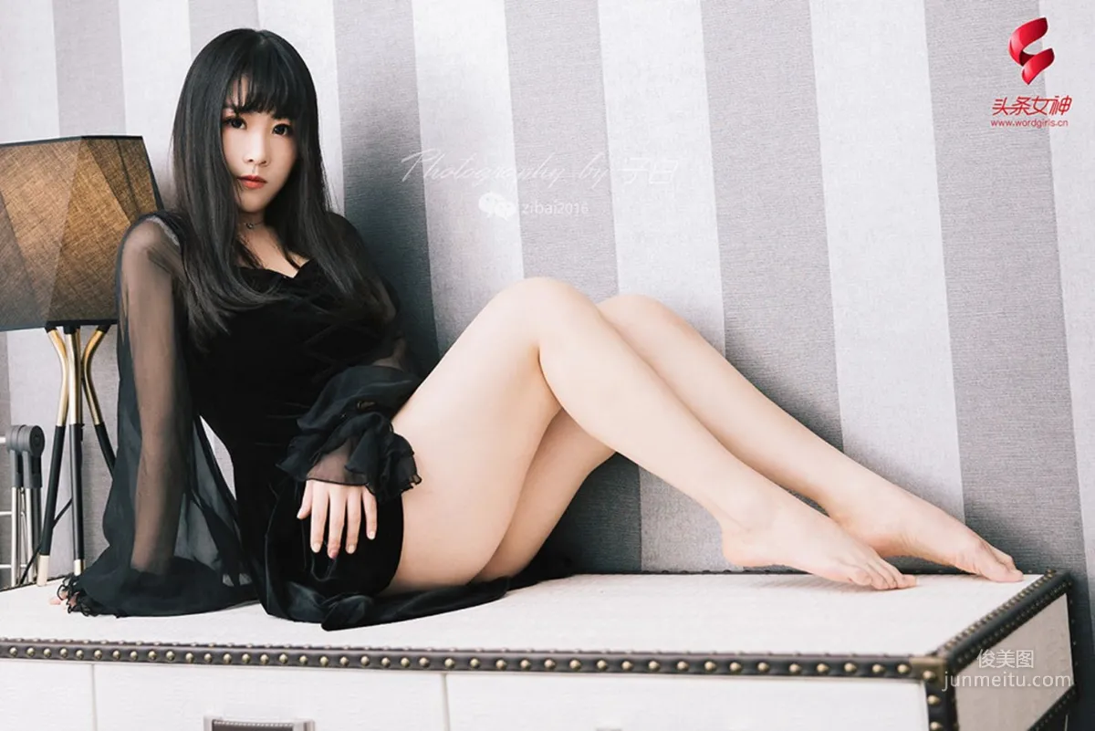 Tang Tang《Pure Girl in Black and White》 [TouTiao Goddess] Photo Set photo 2