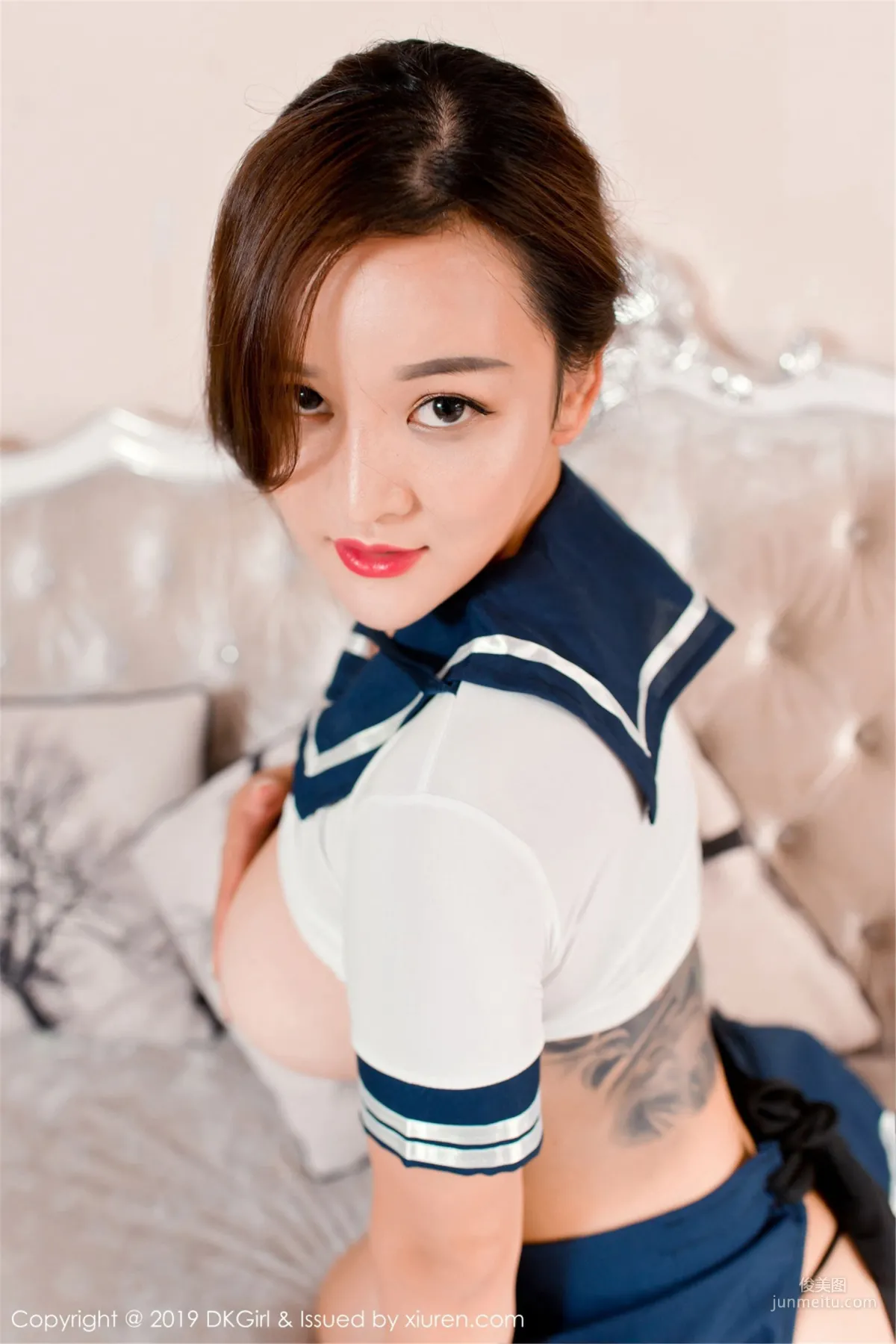 Pan Linlin ber Sexy Student Uniform Temptation [DKGirl] Vol.110 Photo Set photo 15