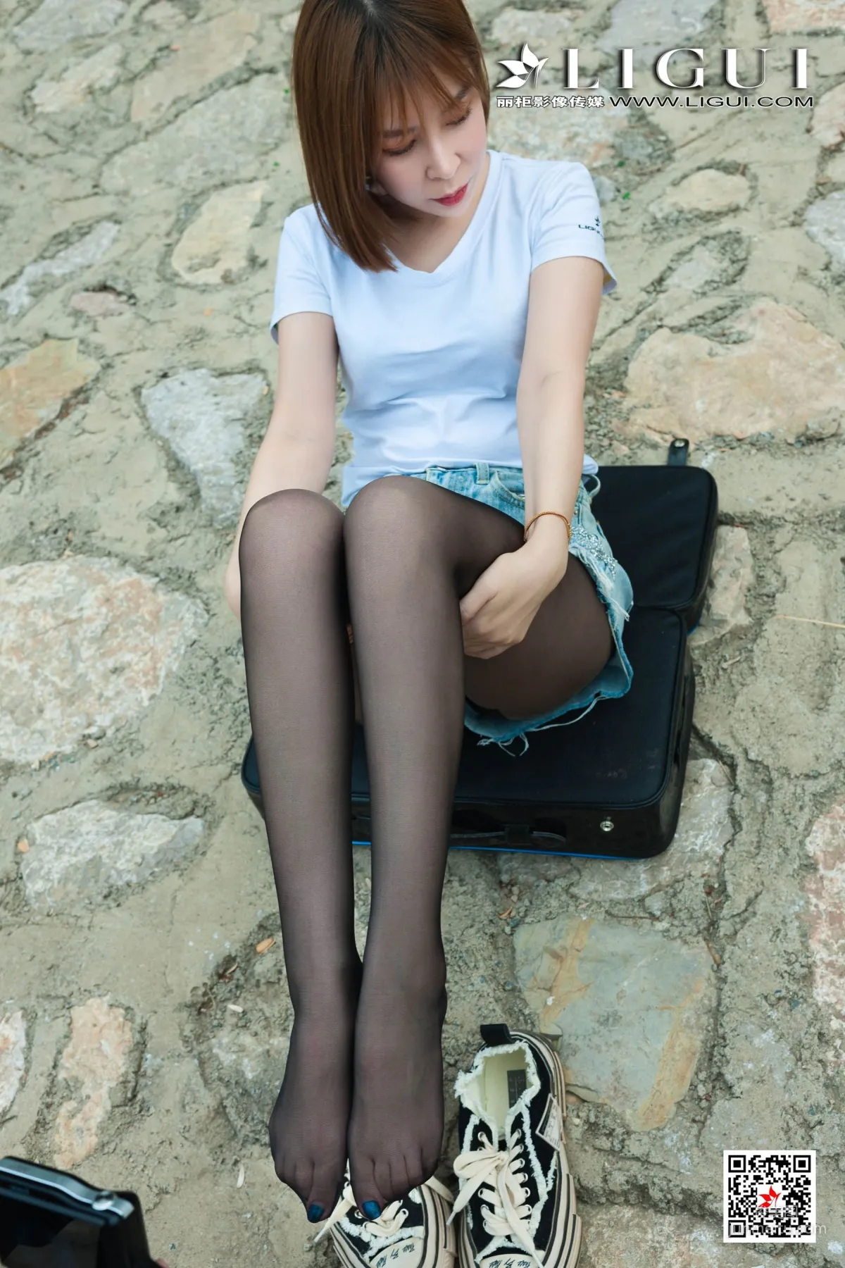 Huanbao Tianshi, Environmental Angel [Ligui] Beautiful Legs and Silk Feet Photo Set photo 19