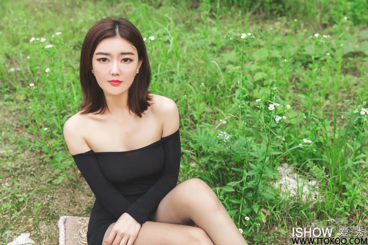 Linlin Caroline《Outdoor Top-Quality Mature Woman》 [ISHOW] No.192 Photo Set photo 19