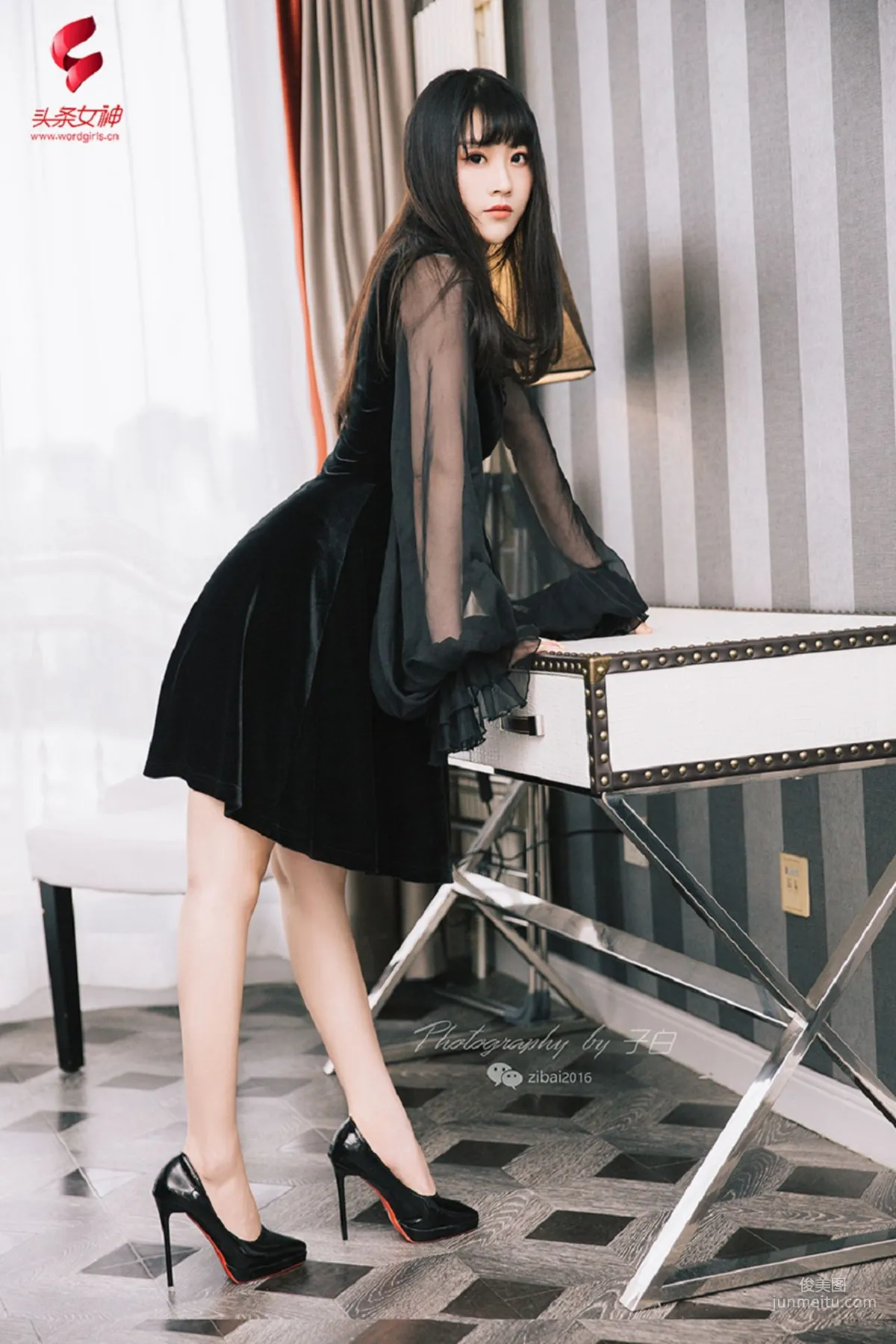 Tang Tang《Pure Girl in Black and White》 [TouTiao Goddess] Photo Set photo 1