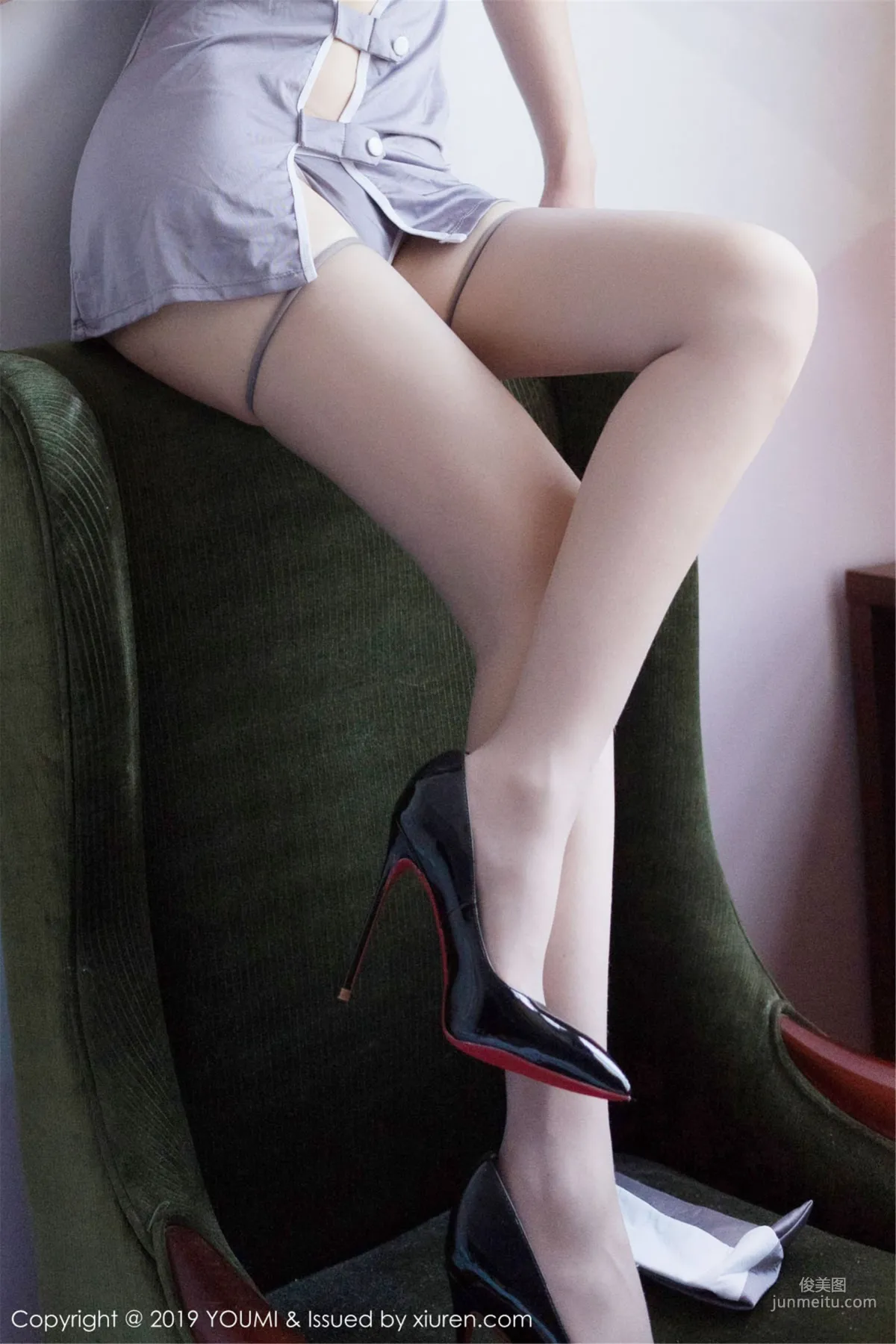 Sun Mengyao V "Uniform OL and Seductive Lingerie, Sexy Body Beneath, Delicately Beautiful" [YouMi] Vol.326 Photo Set photo 19