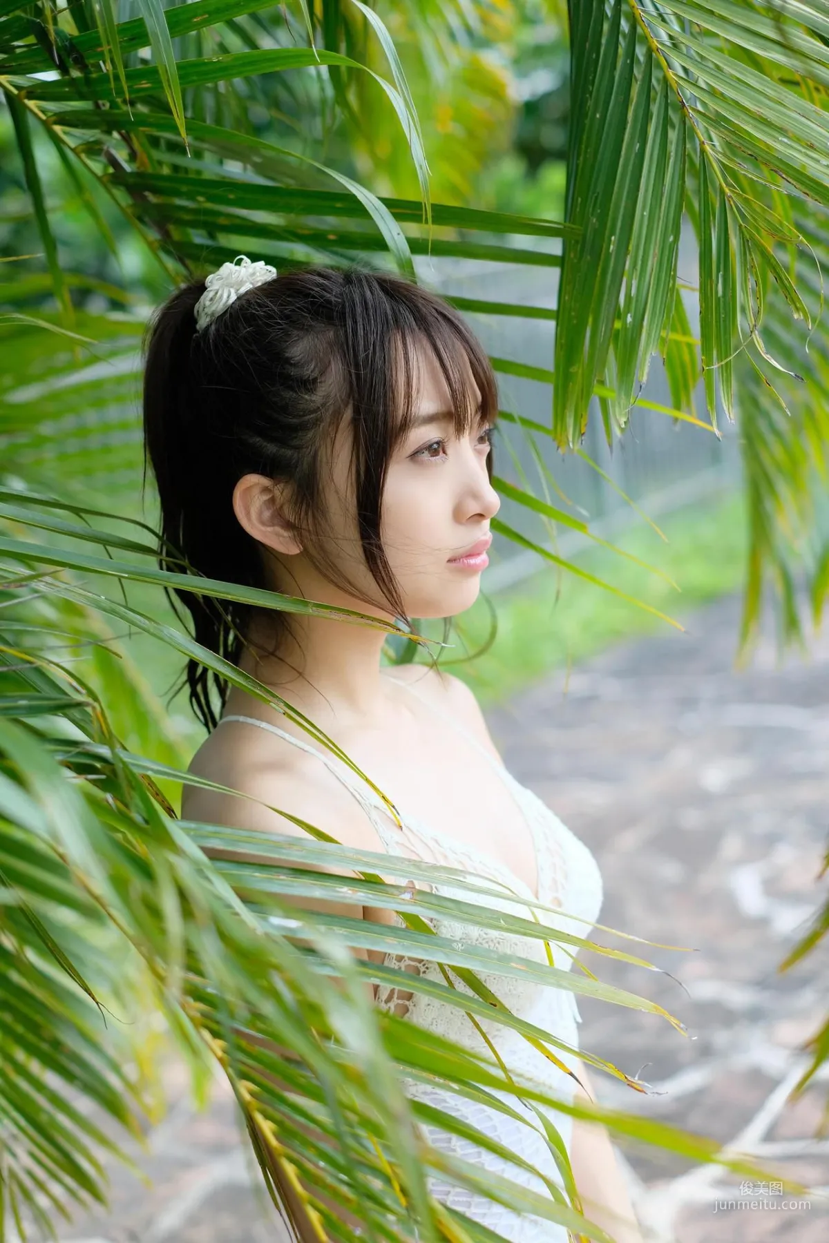 渡邉幸愛《はじめまして、こうめです。》[PB] 寫真集 48